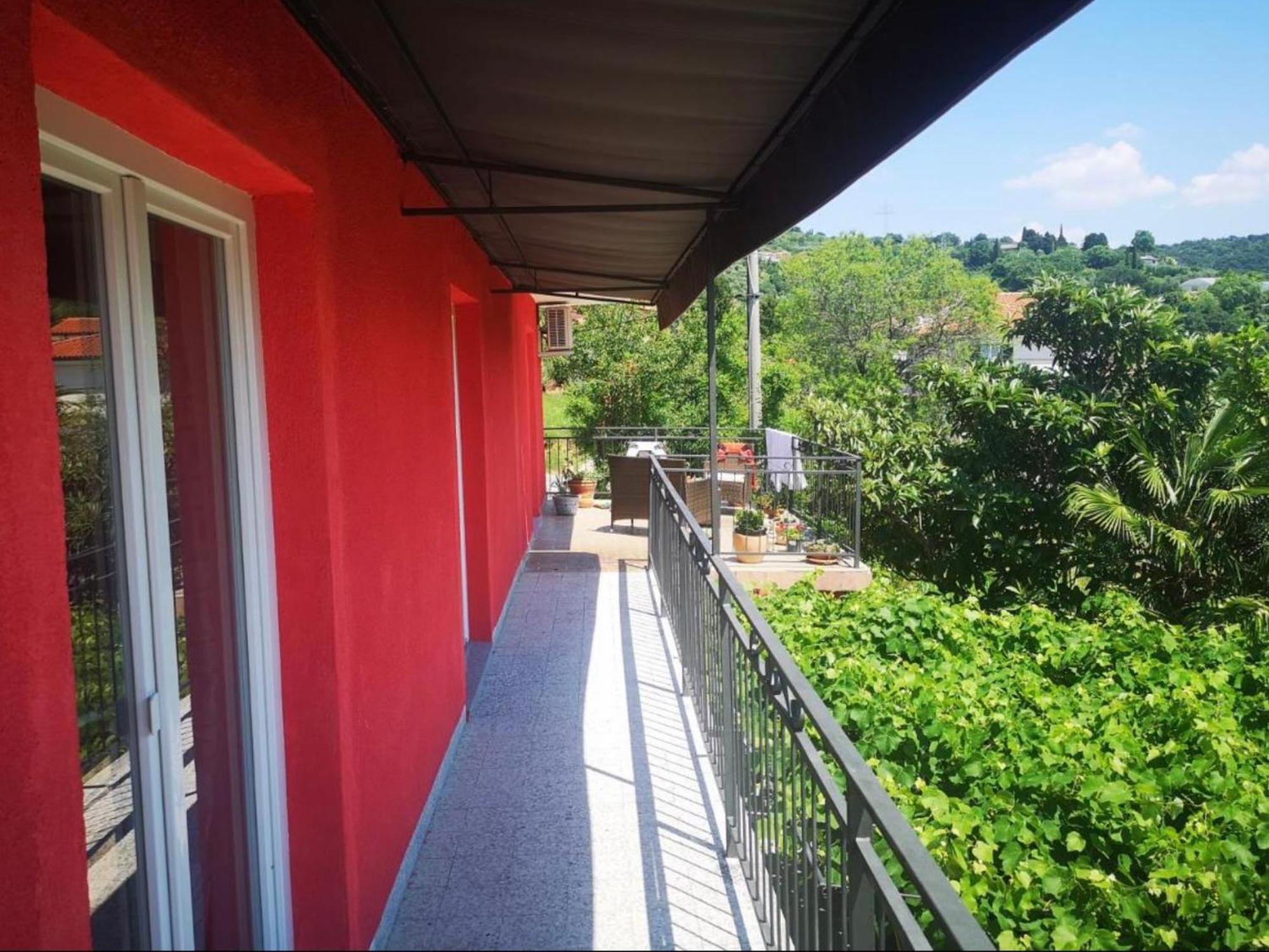 Franca Apartment *